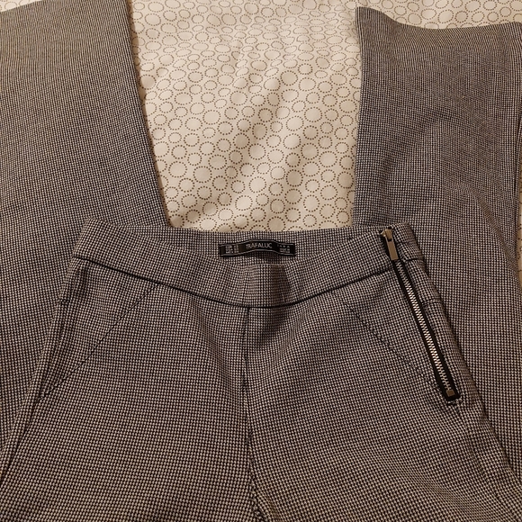 ZARA trafaluc fitted pants w/false pockets - Picture 3 of 5